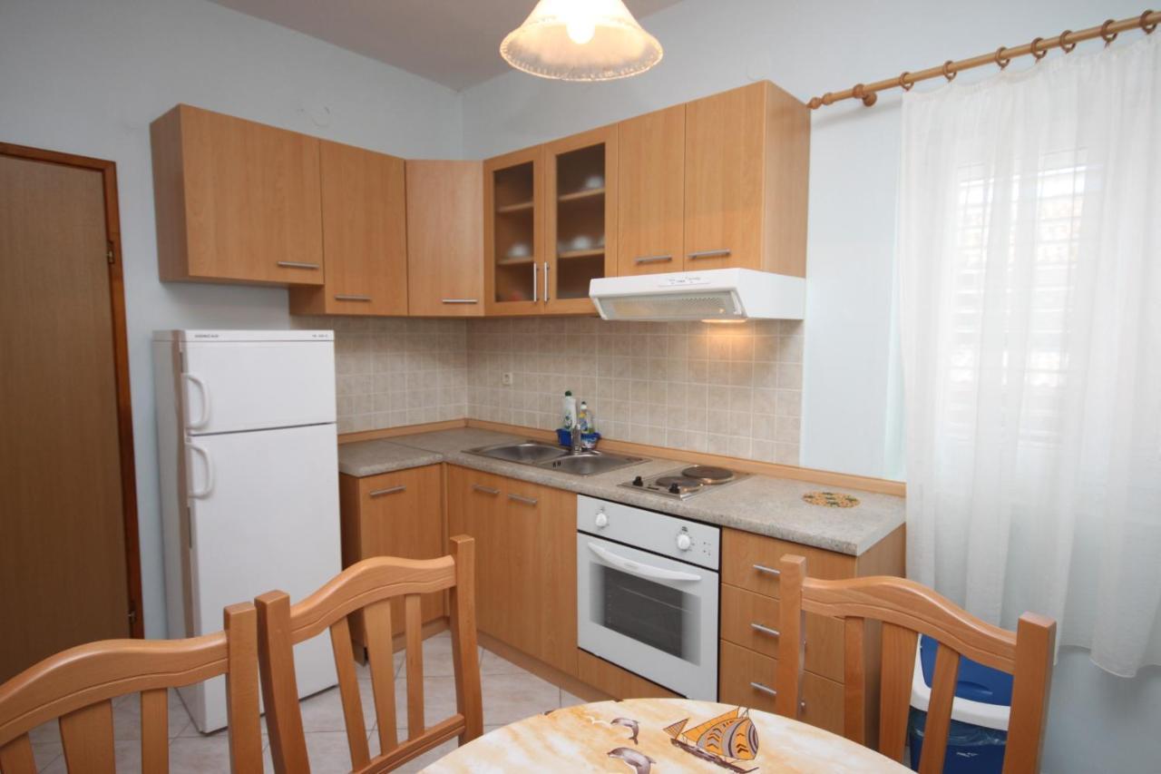 Apartments With A Parking Space Tkon, Pasman - 6216 Exterior foto