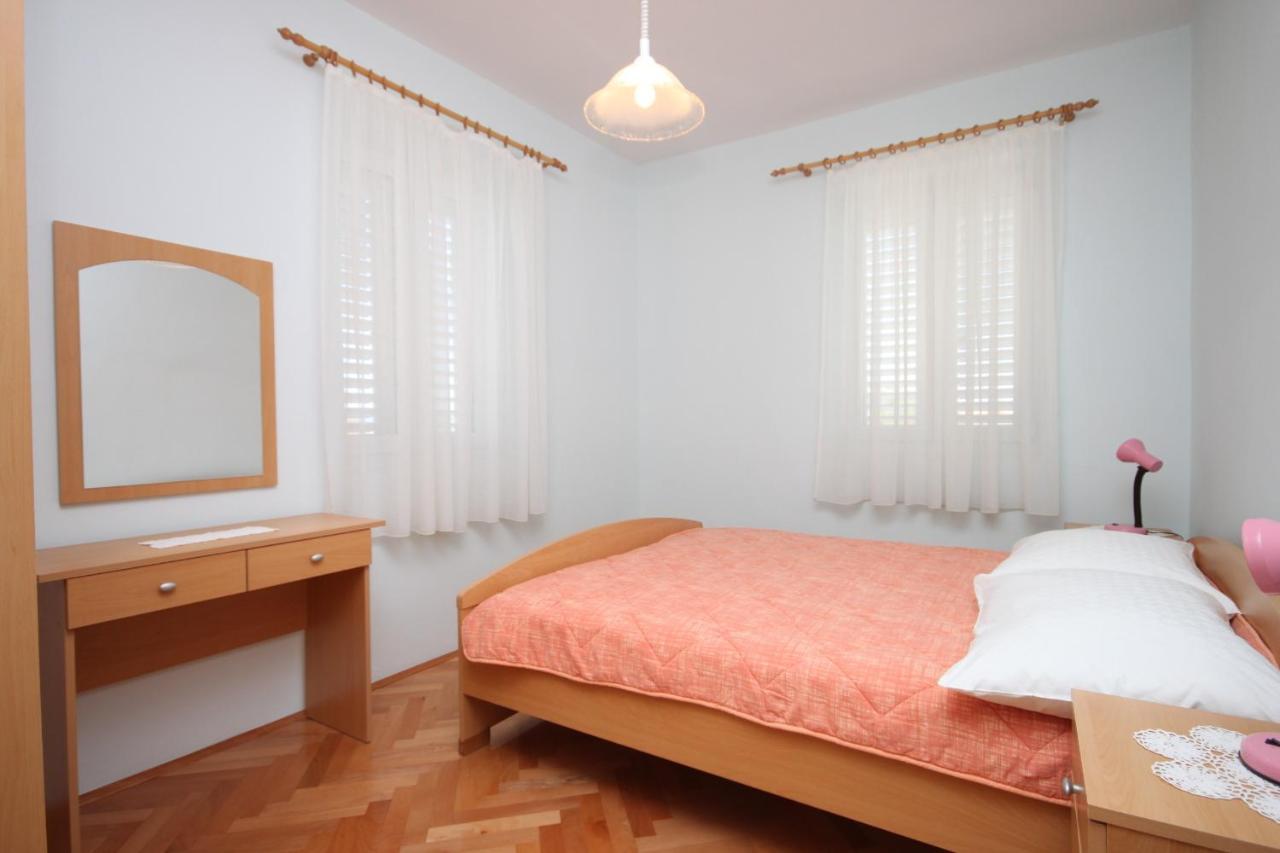 Apartments With A Parking Space Tkon, Pasman - 6216 Exterior foto